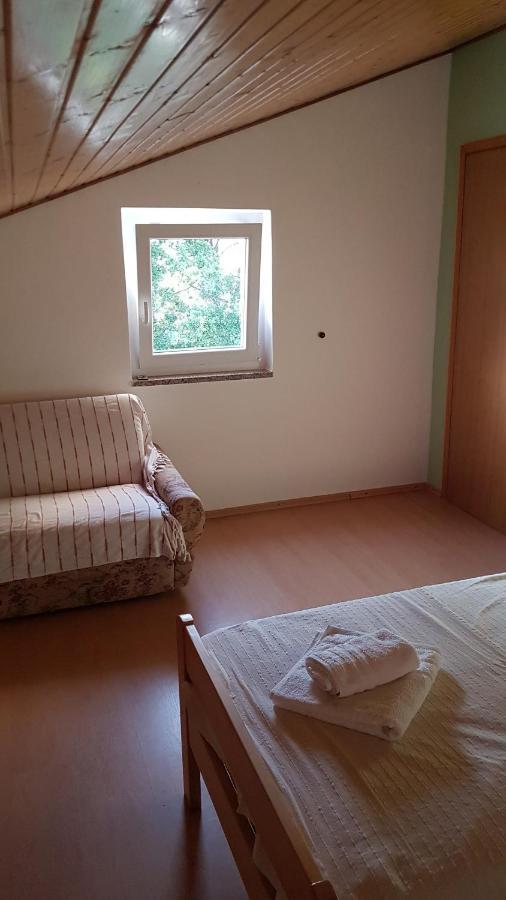 Margareta Appartement Sveti Ivan Dobrinjski Buitenkant foto