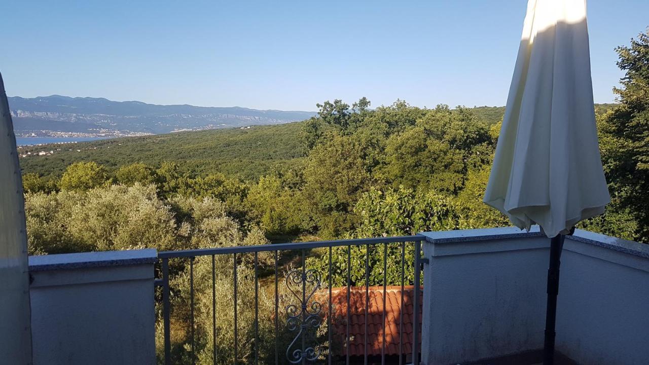Margareta Appartement Sveti Ivan Dobrinjski Buitenkant foto